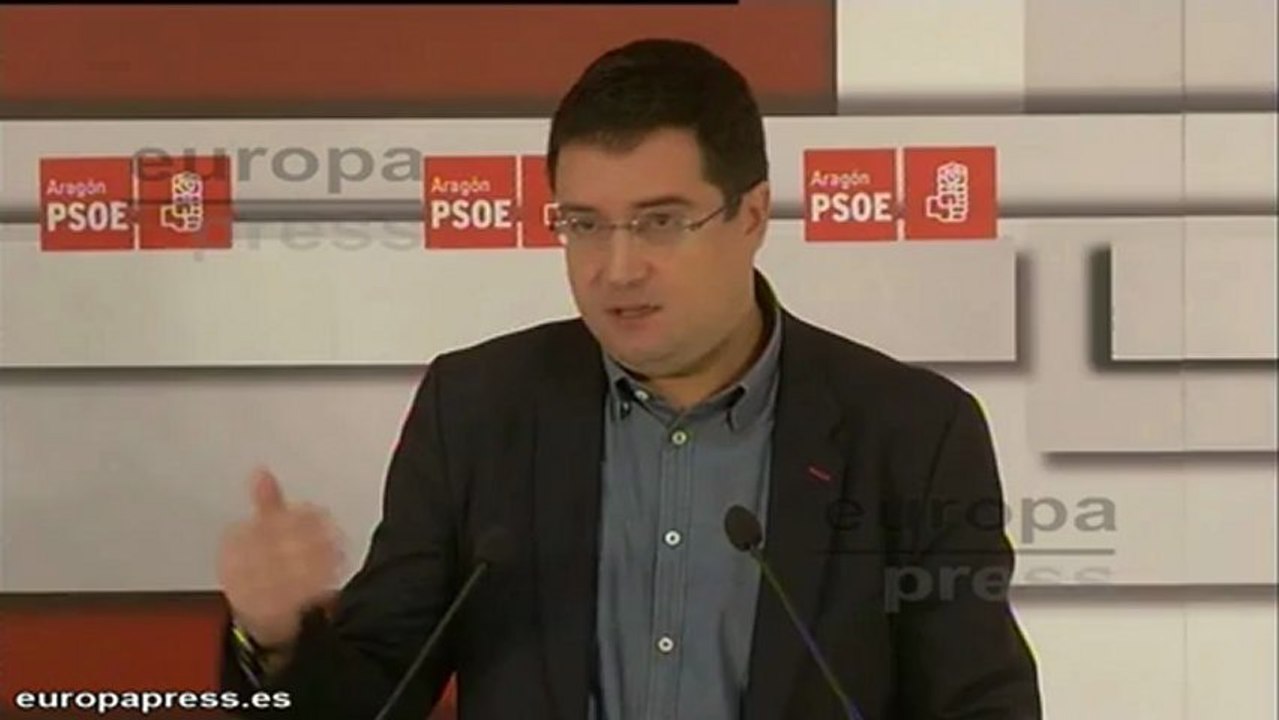 López: "El Gobierno está atado a Bárcenas"