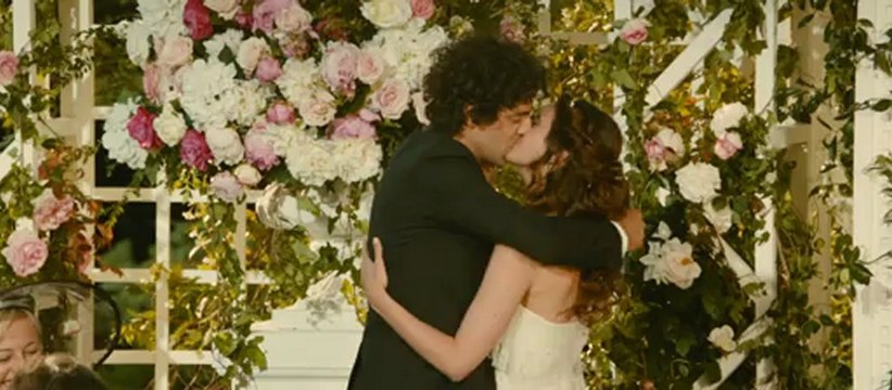 DES GENS QUI S'EMBRASSENT - Bande-annonce VF