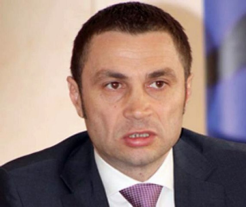 politica_Radu_Cristian