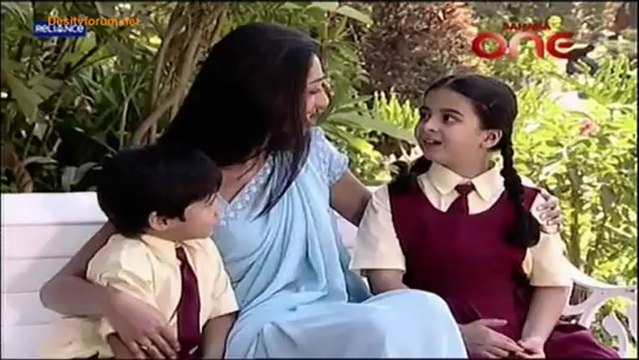 Jhilmil Sitaron Ka Aangan Hoga 1st March 2013 Video Watch Online pt2