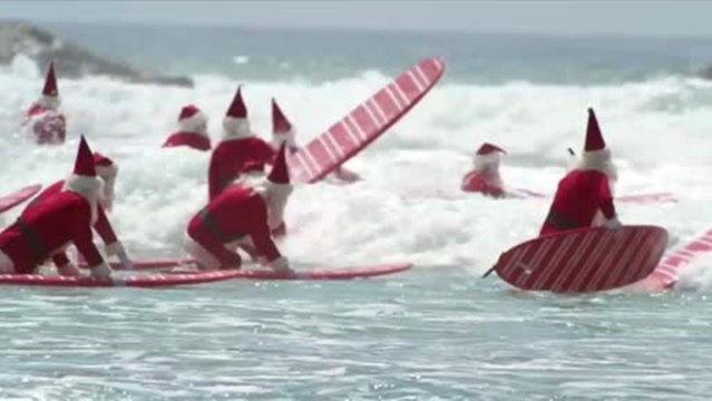 Australian Christmas: Surfing Santas Song