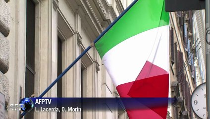 Acusado de fraude fiscal, Berlusconi alega inocência