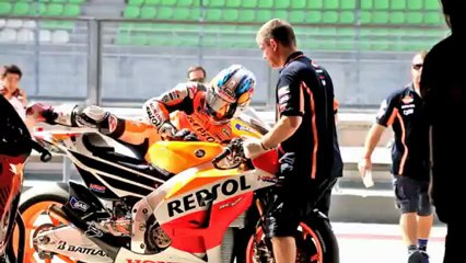 Dani Pedrosa e Marc Marquez in azione a Sepang - Video