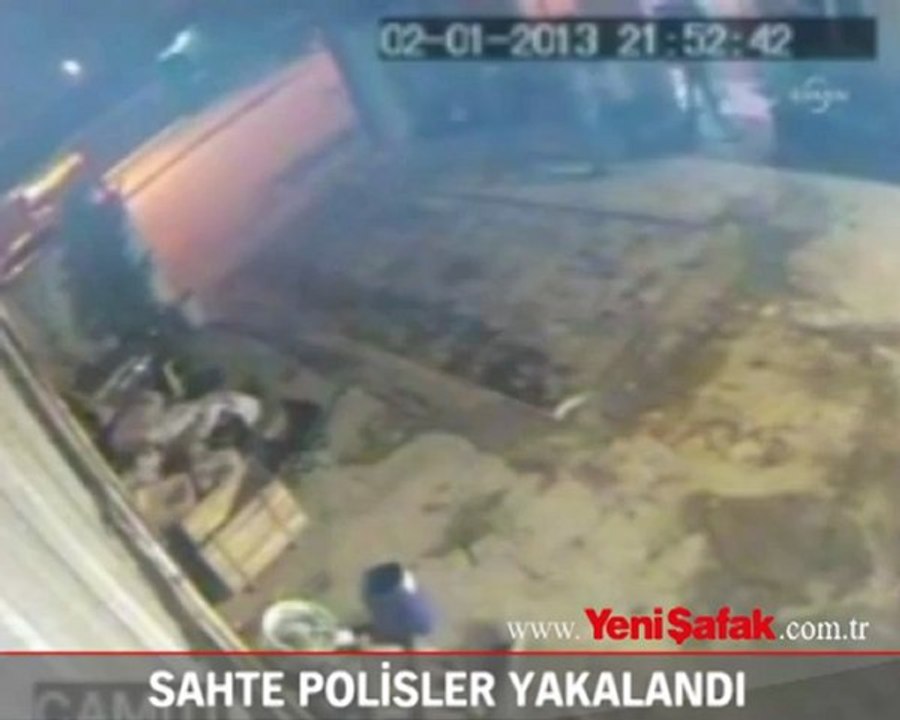 Sahte polisler yakalandı