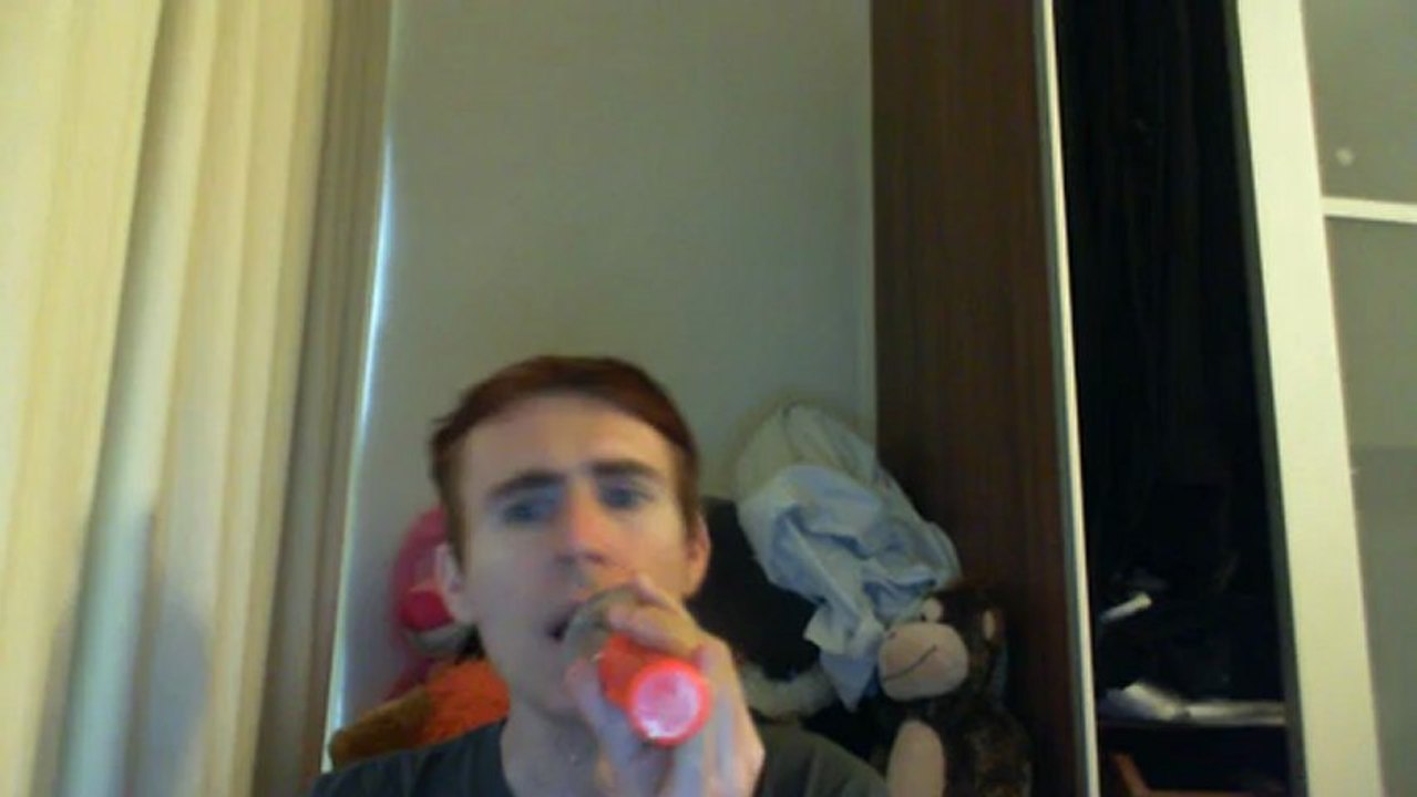 Wiwi égratigne "de zee" de Trijntje Oosterhuis