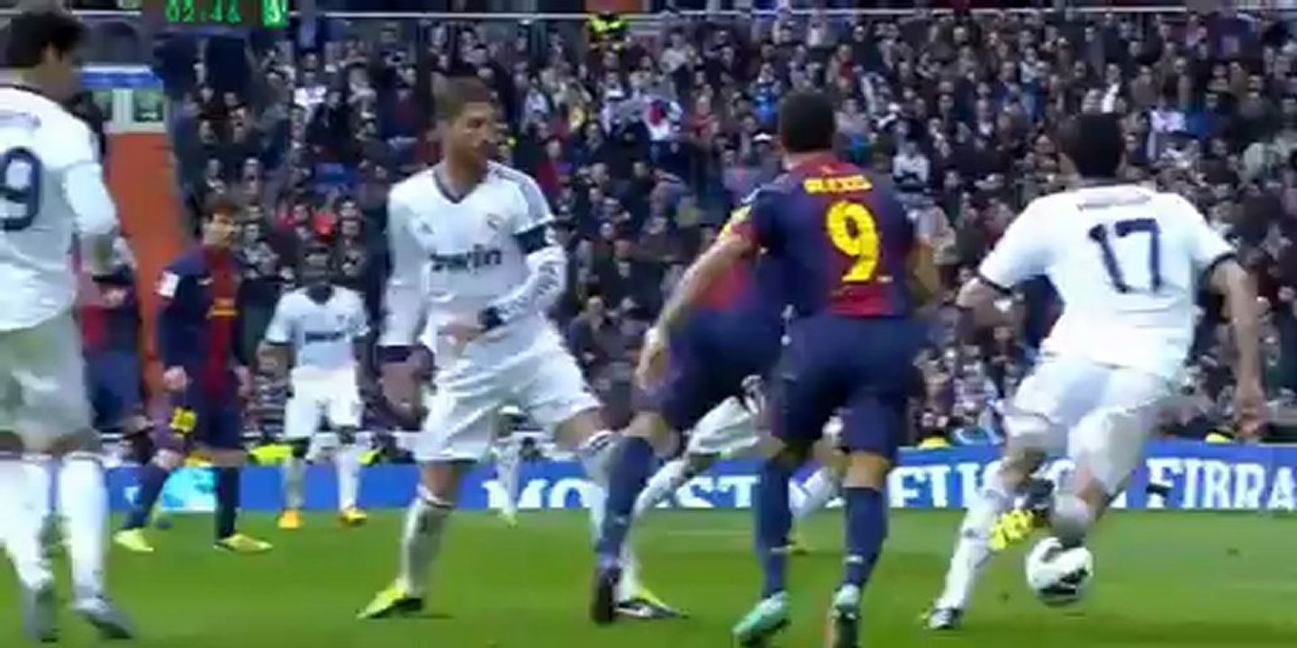 ¿Penalty a Adriano?