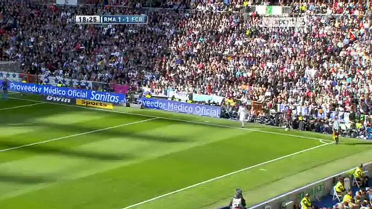 La Liga : Real Madrid CF vs FC Barcelona  2-1