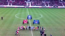 Entrée des joueurs sur le terrain pour le match Reims PSG