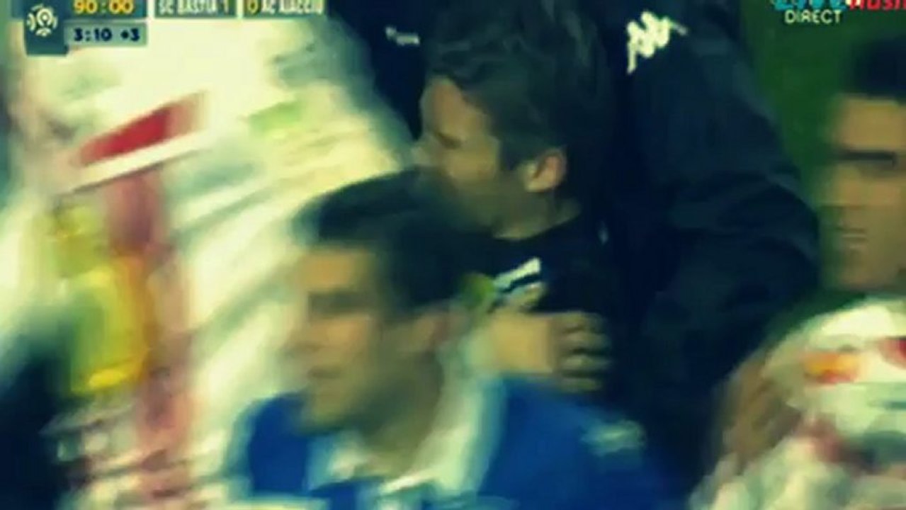 La bagarre entre joueurs de Bastia et d'Ajaccio lors du derby corse