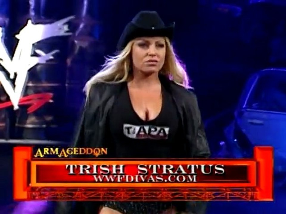 Trish Stratus vs. Molly Holly vs. Ivory