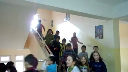 Bahçelievler Kadir Adlım İlkokulu İkaz Alarm Tatbikatı