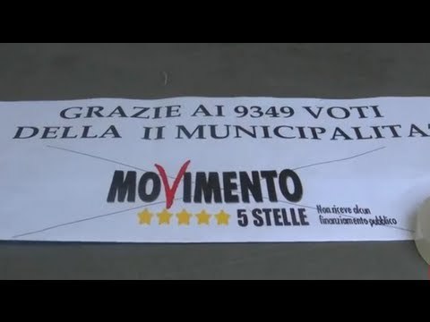 Napoli - I grillini campani ringraziano gli elettori del MoVimento 5 Stelle (02.03.13)