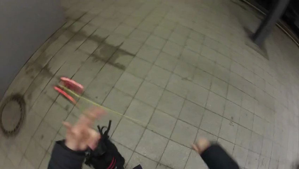 Yoyo miniclip - Waitin for the S-Bahn train