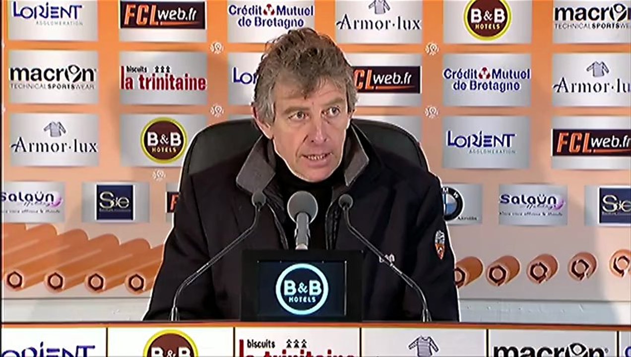 Conférence de presse FC Lorient - Valenciennes FC : Christian  GOURCUFF (FCL) - Daniel  SANCHEZ (VAFC) - saison 2012/2013