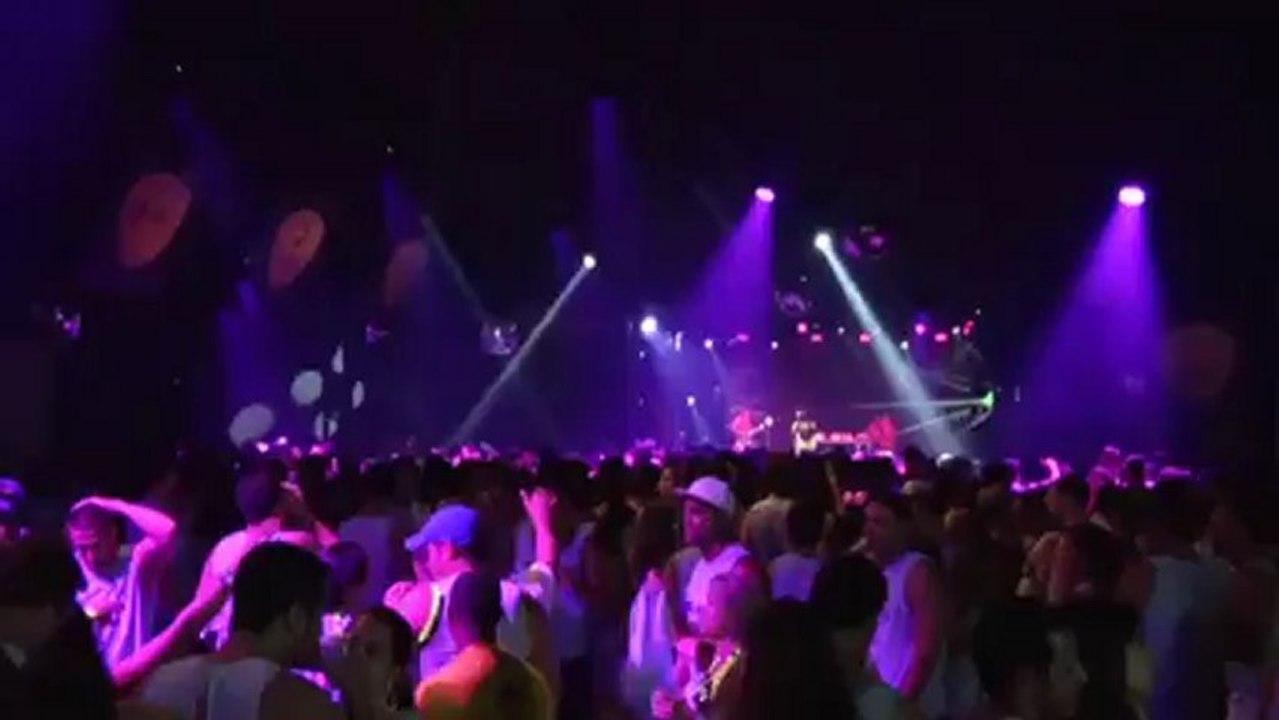 Baile da Favorita invade Camarote do Reino  Carnaval 2013