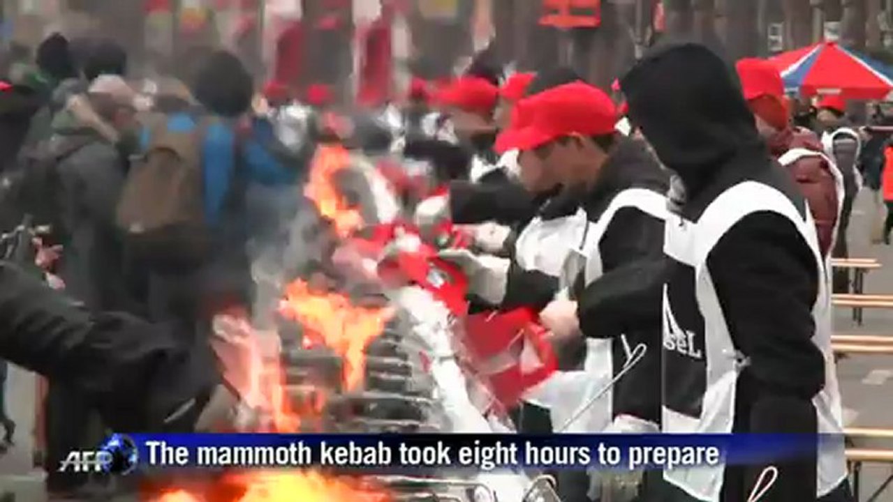 Ukraine aims to break record for biggest kebab