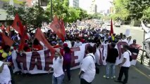 Marchas contra y pro Chávez