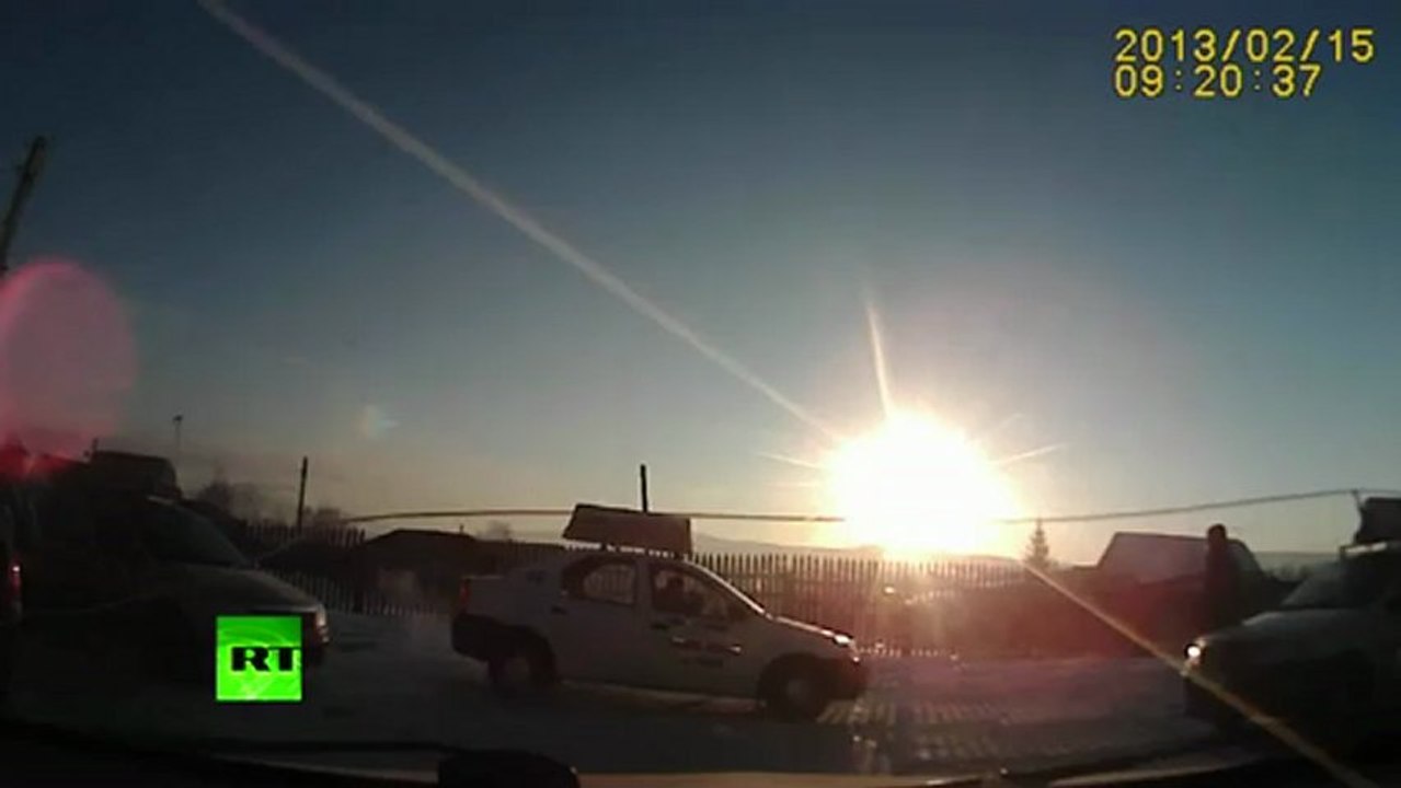 New Russia meteor video: Dramatic dash cam footage of meteorite explosion