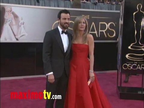 Jennifer Aniston Oscars 2013 Fashion Arrivals