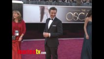 Jeremy Renner Oscars 2013 Fashion Arrivals