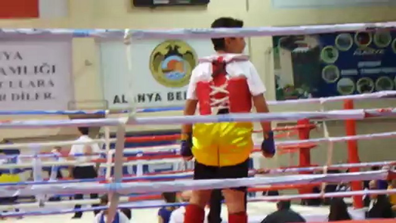 Vurkan Alkan  türkiye  muay thaı şampiyonası