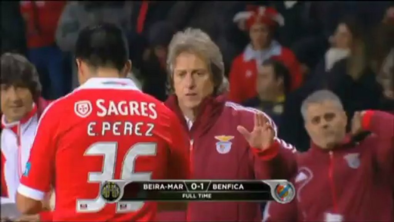 Cardozo schießt benfica an die tabellenspitze