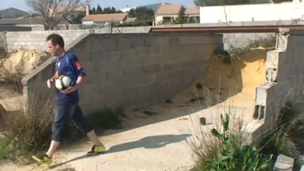 Foot 2010, la nouvelle vidéo de Rémi Gaillard