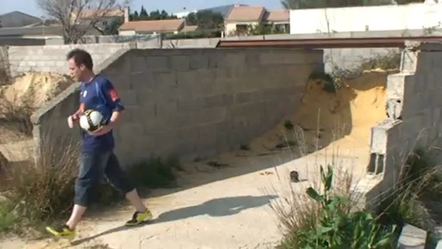 Foot 2010, la nouvelle vidéo de Rémi Gaillard