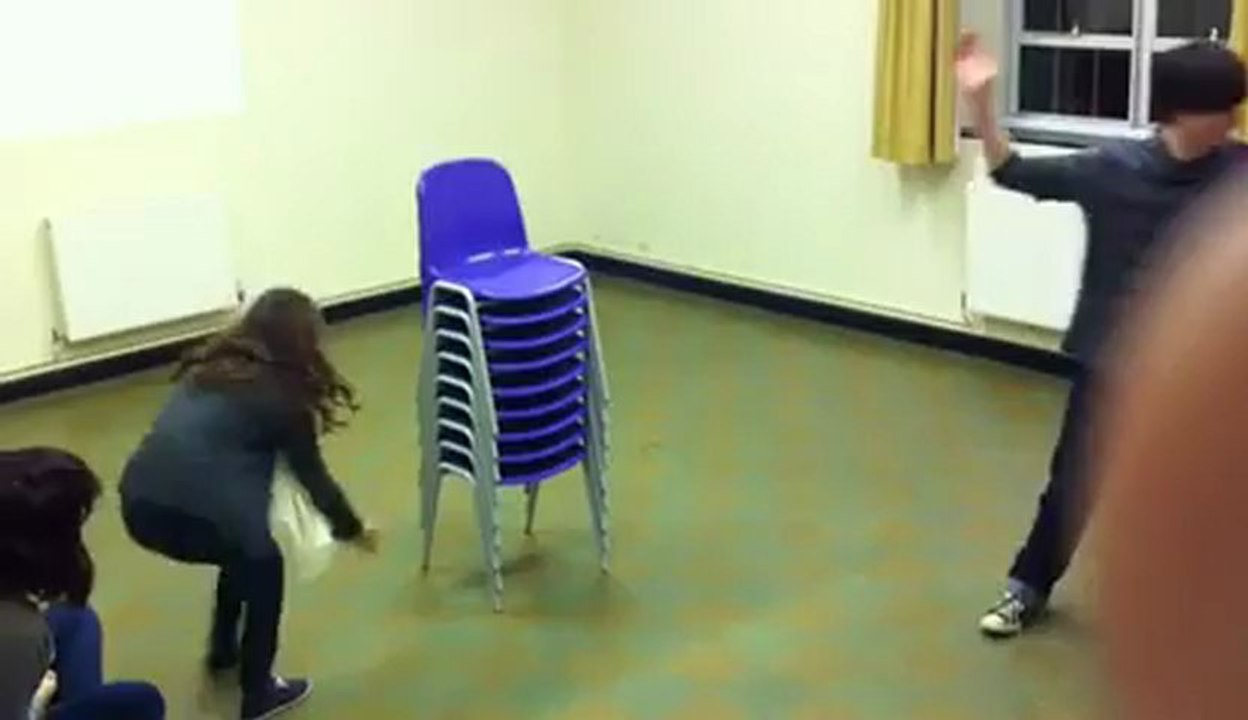Trop de chaises