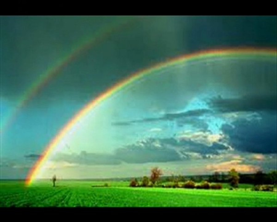 Chanson PLUS BLEU QUE TES YEUX