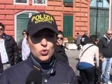 Napoli - Cane poliziotto sul lungomare 2 (04.03.13)