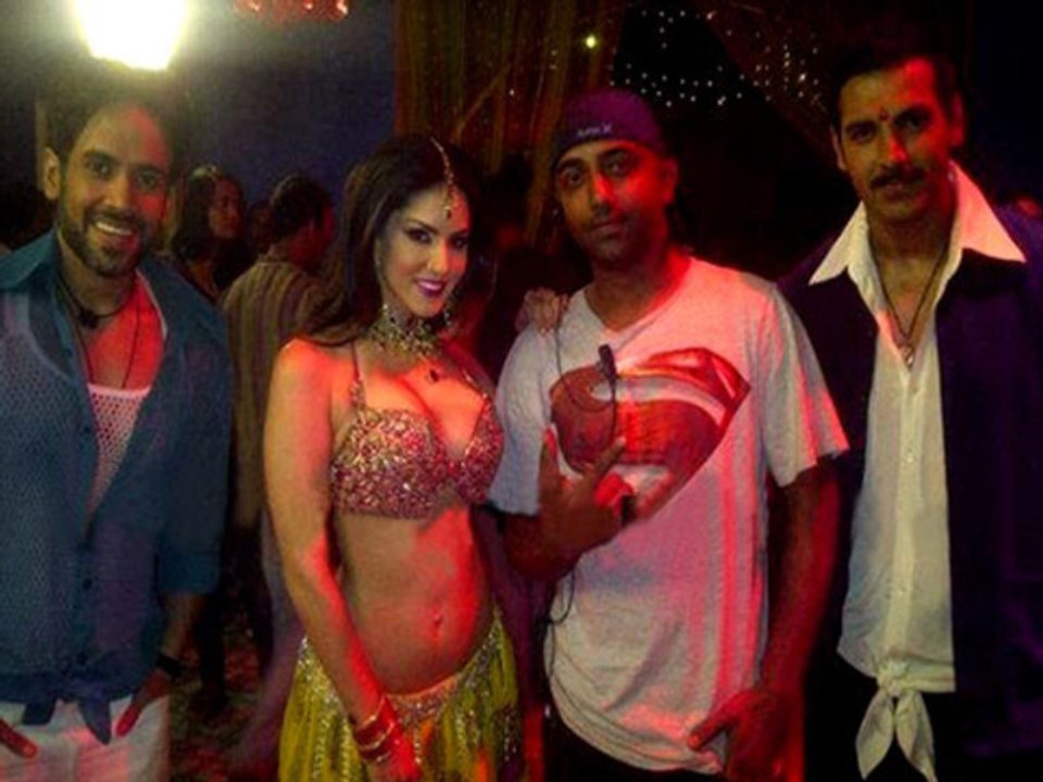 Revealed Sunny Leones Item Girl Look