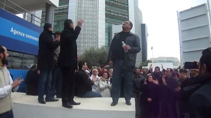 أعوان مؤسسة ''توب نت'' ينفذون وقفة احتجاجية