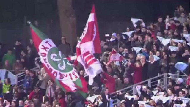 Revivez le Vino Griego, l'hymne de l'Aviron Bayonnais, lors du derby Bayonne-Biarritz