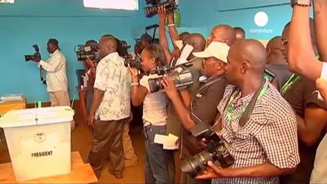 Kenya : la présidentielle se joue entre Uhuru Kenyatta...