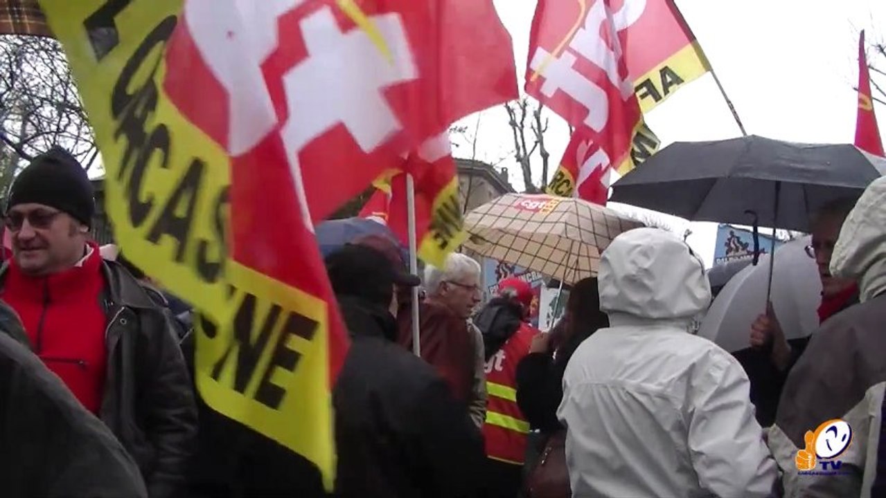Des centaines de personnes dans la rue ce matin...