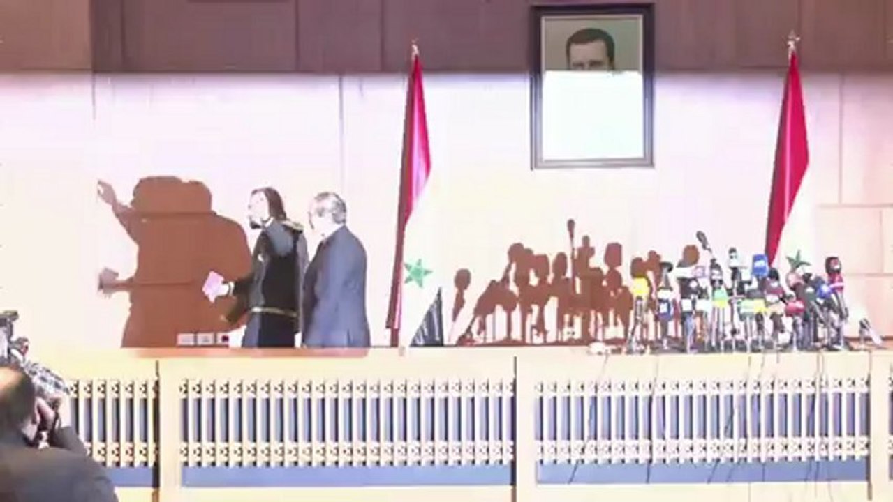 Damascus hands German journalist to Russia envoy