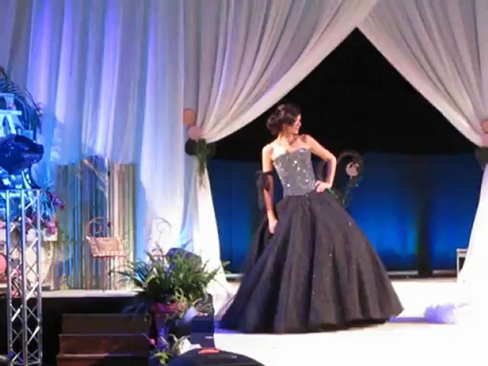 Robes de mariées Hervé Mariage DIAMANT version noire ou blanche