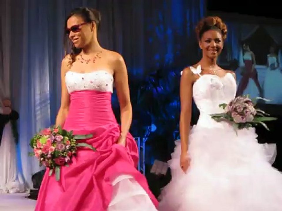 Robes de mariées MISS en fushia et blanc et VENUS pour Hervé Mariage Angers