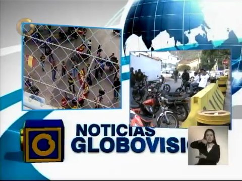 Miembros de UPV a las afueras de Globovisión por aniversario de la muerte de Lina Ron