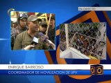 Colectivos oficialistas se encadenan frente a Globovisión