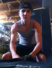 Bicep Curl on the Thigh