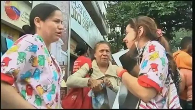 Les larmes des partisans d'Hugo Chavez