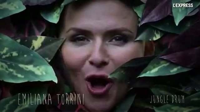 Albin de la Simone chante le titre Moi moi