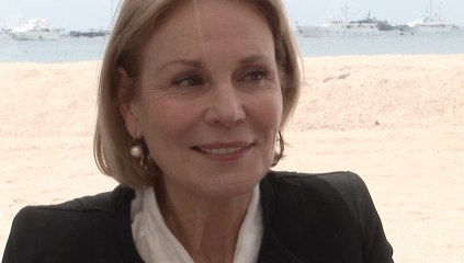 Marthe Keller présente Au Galop