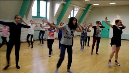 Présentation de la chorégraphie du Flashmob du 5 mai à Estaires.