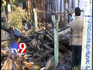 Huts burn in Kakinada fire accidetn