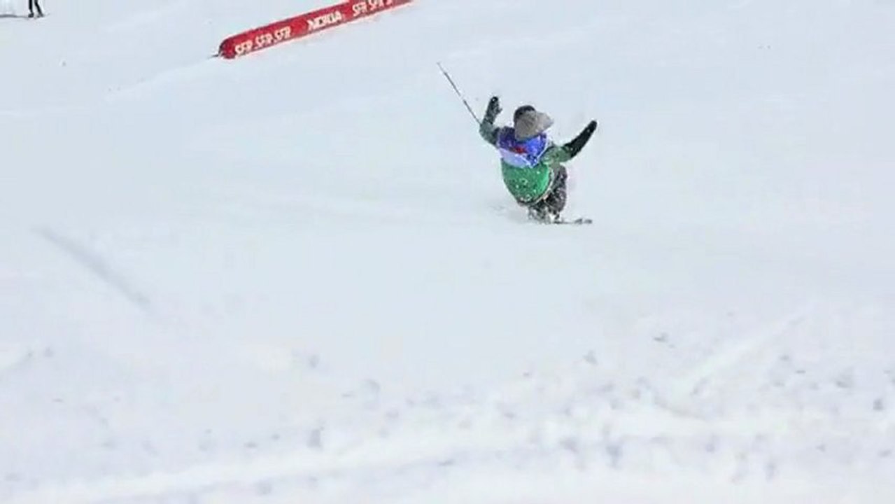 Tom Lesuire : Double flat to frontflip Faceplant