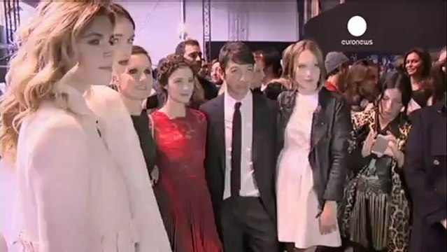 A Parigi in passerella il rock-chic di Chanel e il...