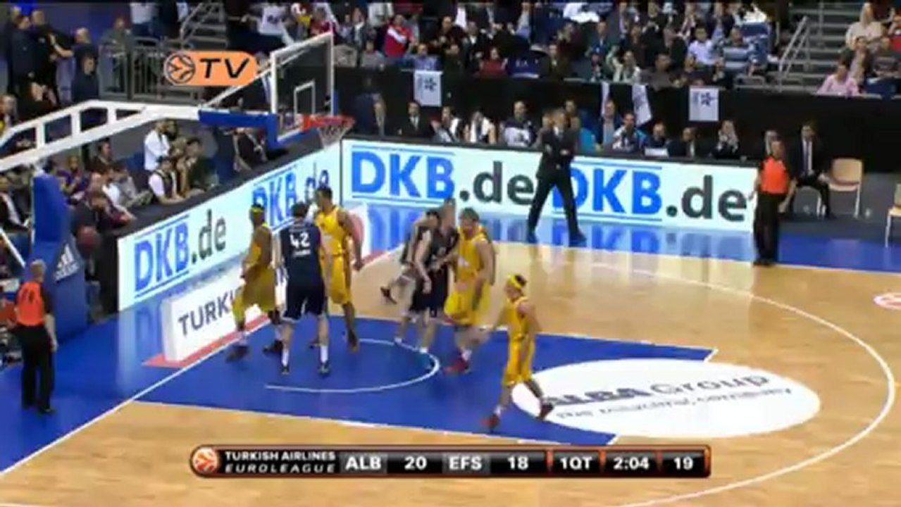 ALBA Berlin unterliegt nach hartem Kampf Istanbul